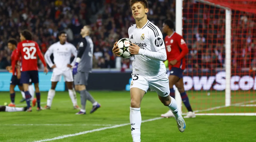 لاعب وسط ريال مدريد التركي أردا غولر