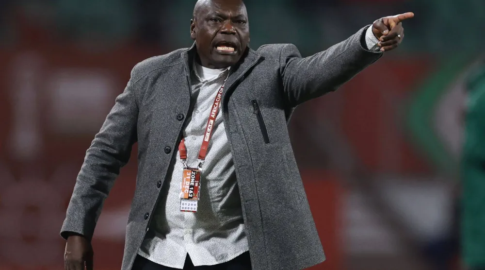 ديفيد باجو المدير الفني لمنتخب الكاميرون (أ.ف.ب)