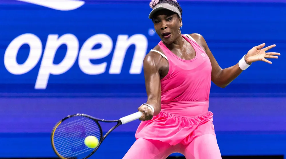 الأميركية فينوس وليامز تستعد للمشاركة في «أستراليا المفتوحة» (أ.ف.ب)