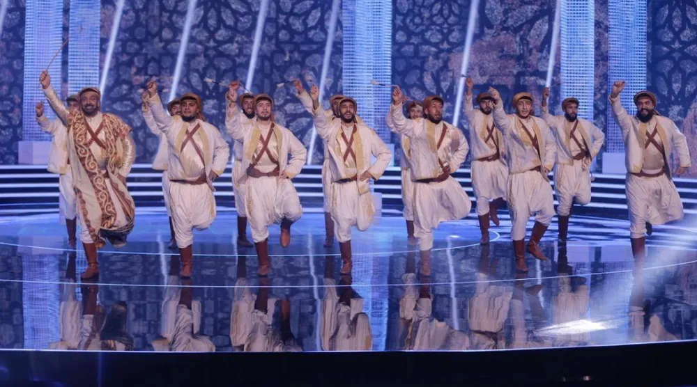 برنامج «يلا ندبك» على شاشة «إم تي في» اللبنانية (صور المخرج)