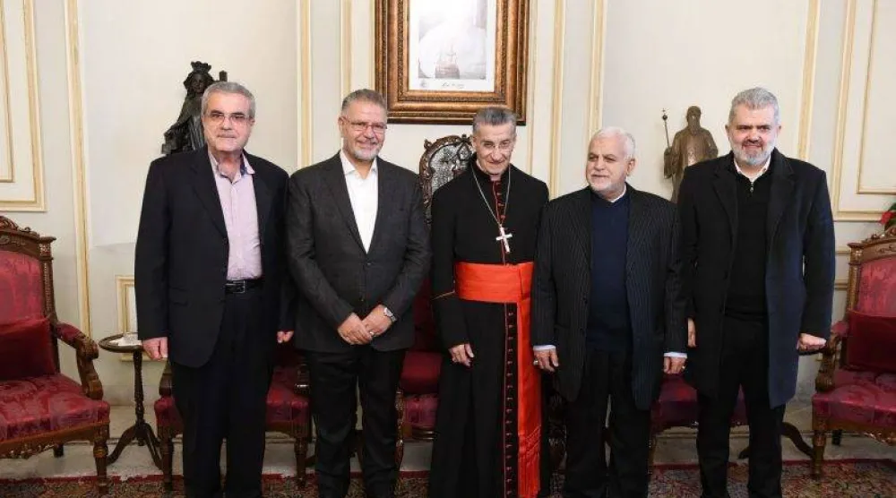 البطريرك الراعي يتوسط وفداً من «حزب الله» زاره للتهنئة بالميلاد الأربعاء (إعلام حزب الله) 