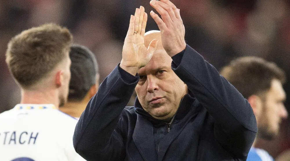 الهولندي أرني سلوت مدرب ليفربول (إ.ب.أ)