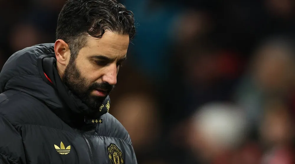 البرتغالي روبن أموريم المدير الفني لفريق مانشستر يونايتد (إ.ب.أ)