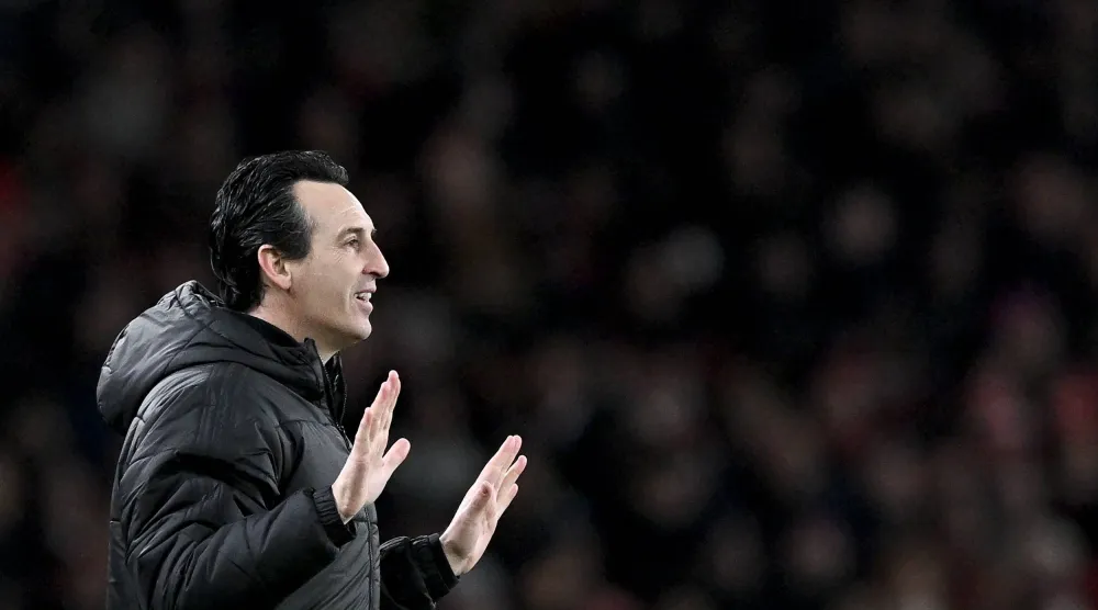 الإسباني أوناي إيمري مدرب أستون فيلا (إ.ب.أ)