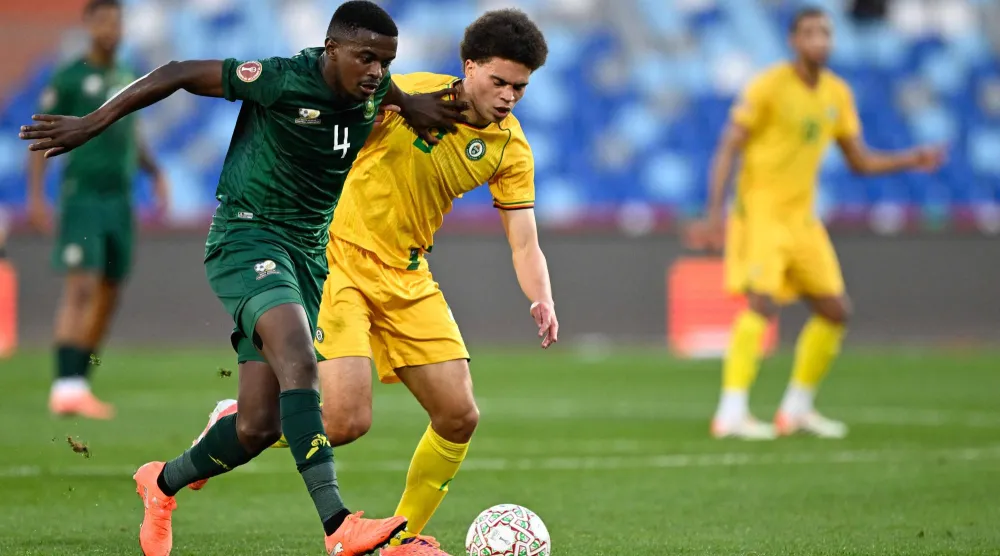 تيبوهو موكوينا لاعب منتخب جنوب أفريقيا (أ.ف.ب)