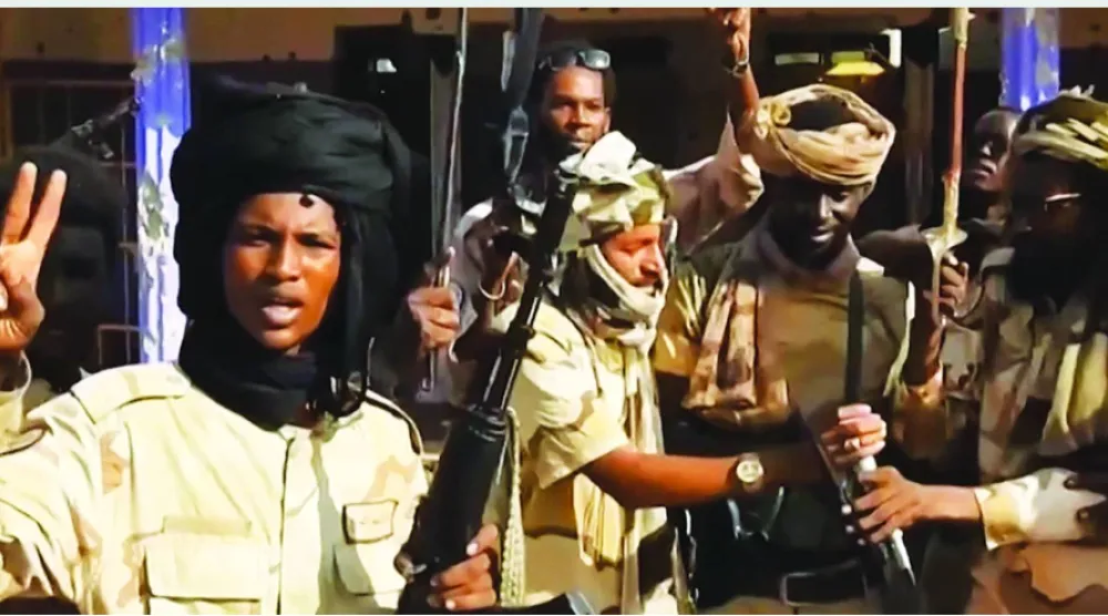 قوات تابعة لـ«الدعم السريع» في مدينة الفاشر بإقليم دارفور (أ.ف.ب)