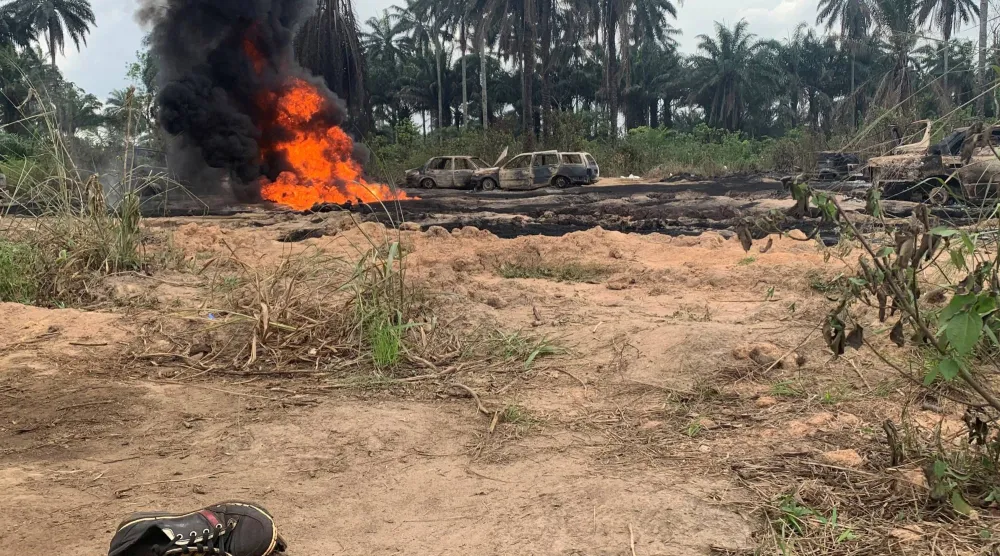 صورة من انفجار سابق في نيجيريا (رويترز - أرشيفية)