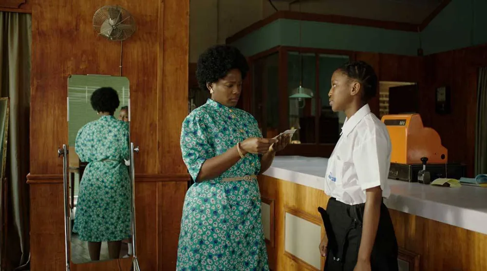 استعادت المخرجة جزءاً مما حدث مع عائلتها (الشركة المنتجة)