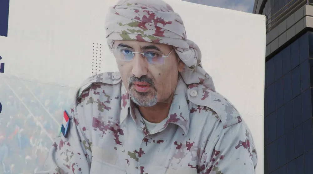 عيدروس الزبيدي فرّ إلى جهة غير معلومة (رويترز)