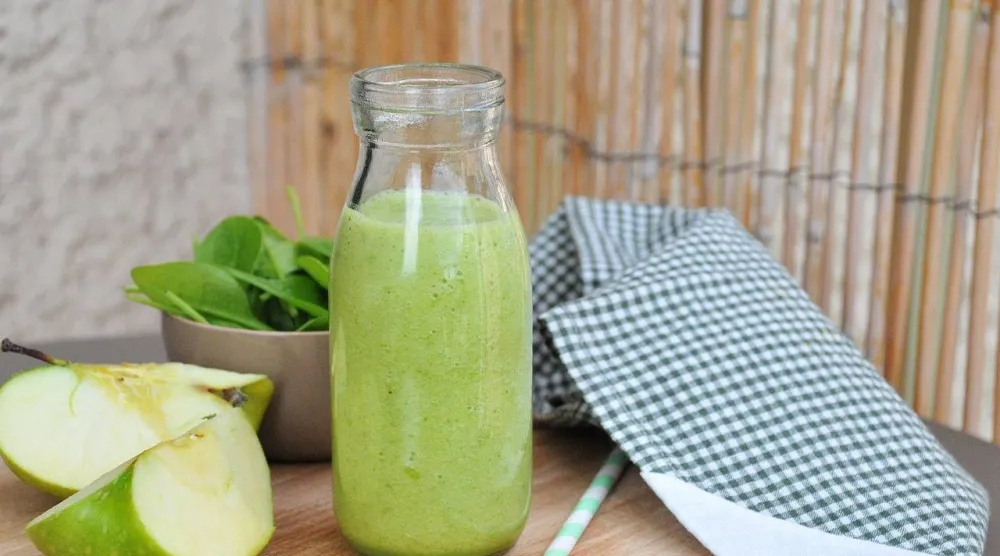 تناول عصير التفاح بعد الوجبات وبكمية صغيرة لتجنب ارتفاع السكر لدى مرضى السكري (بيكساباي)