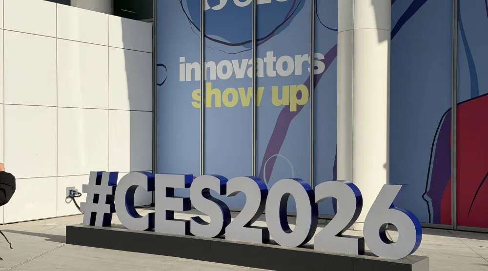 شعار معرض الإلكترونيات الاستهلاكية (CES) للتكنولوجيا في مركز مؤتمرات لاس فيغاس (د.ب.أ)