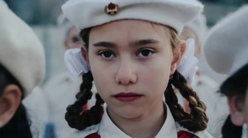 «أسنان حليب» (De Film)