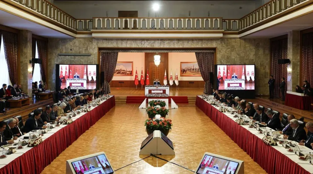 لجنة البرلمان التركي المعنية بوضع الإطار القانوني لحلّ حزب «العمال الكردستاني» تواجه انتقادات (البرلمان التركي - إكس)