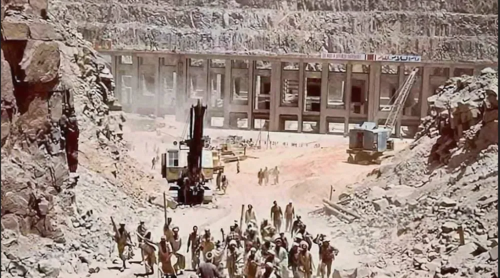 وزارة الري المصرية تؤكد متابعة حالة الجاهزية الفنية لمنظومة «السد العالي» وخزان أسوان (مجلس الوزراء المصري)