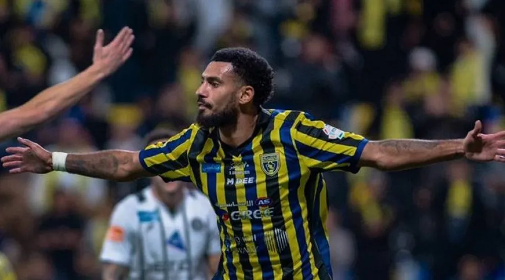 فولجيني محتفلاً بالهدف الثاني (نادي التعاون)