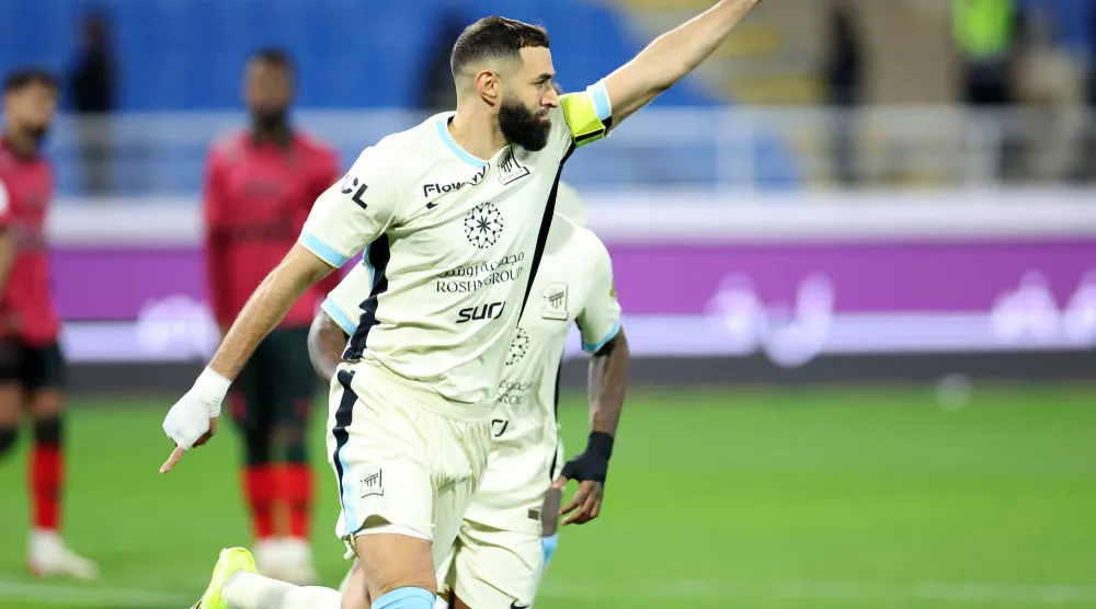 بنزيمة تألق بتسجيله هاتريك في المباراة (تصوير: مشعل القدير)