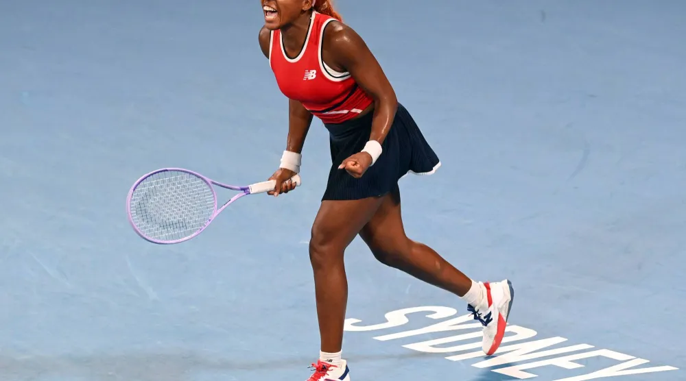 الأميركية كوكو غوف تتألق في سيدني (رويترز)