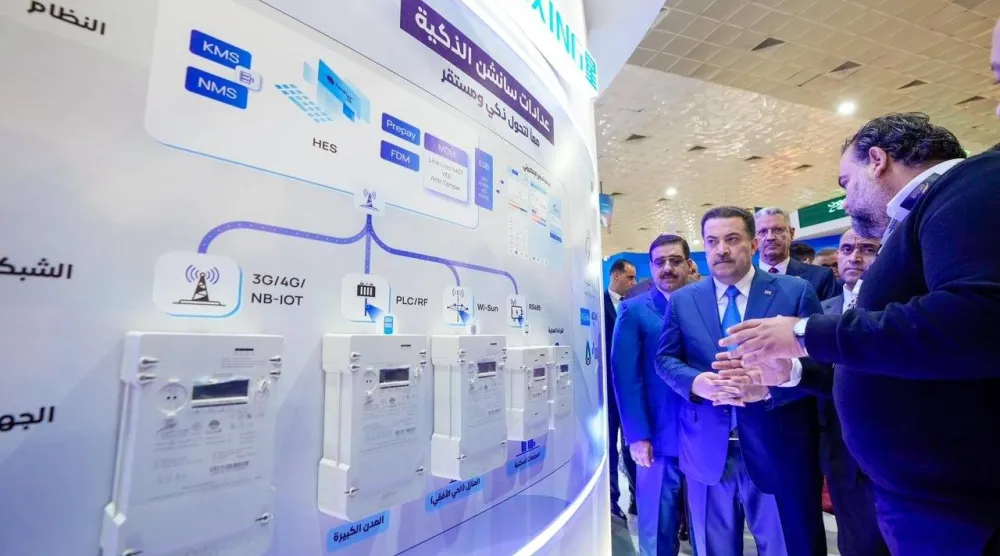 السوداني يتفقد جناح وزارة الكهرباء في معرض ومؤتمر طاقة العراق (إكس)