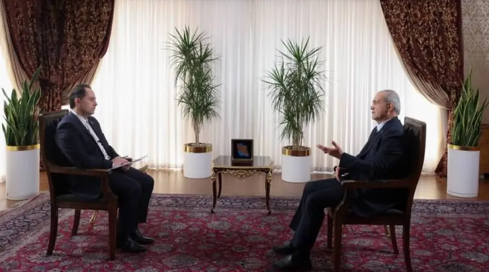  İran Cumhurbaşkanı Mesud Pezeşkiyan devlet televizyonuna konuştu. (İran Cumhurbaşkanlığı)