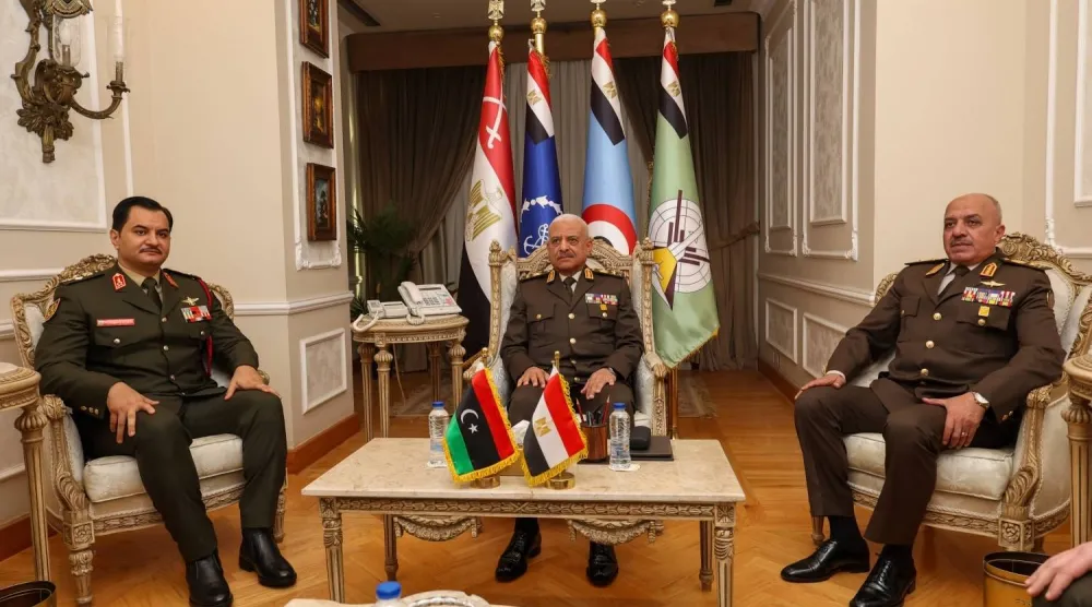 وزير الدفاع المصري ورئيس أركان الجيش يستقبلان صدام حفتر (القيادة العامة الليبية)