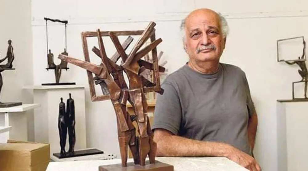 مكي حسين... جماليات الجسد السياسي