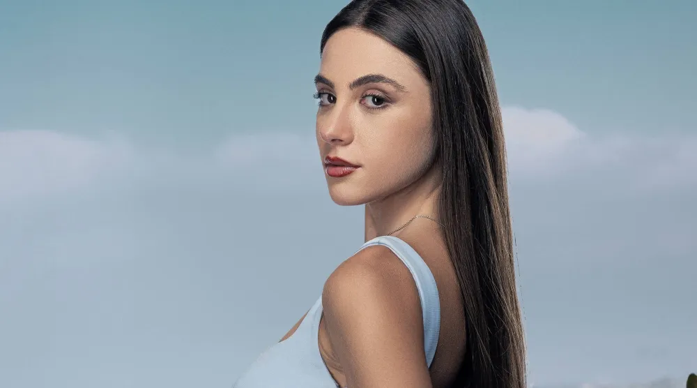 الممثلة أندريا طايع تطلّ قريباً كمقدّمة برنامج «ذا فويس كيدز» (صور طايع)