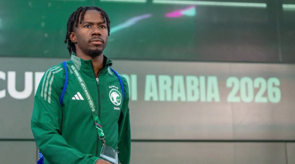 ياسين الزبيدي لاعب النادي الأهلي (الشرق الأوسط) 