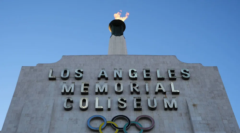 إيقاد المرجل يطلق رحلة أولمبياد 2028 (أ.ب)