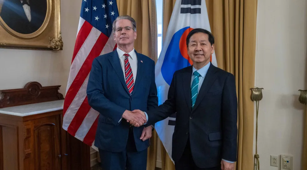 من اللقاء بين بيسنت ووزير المالية الكوري الجنوبي (إكس)