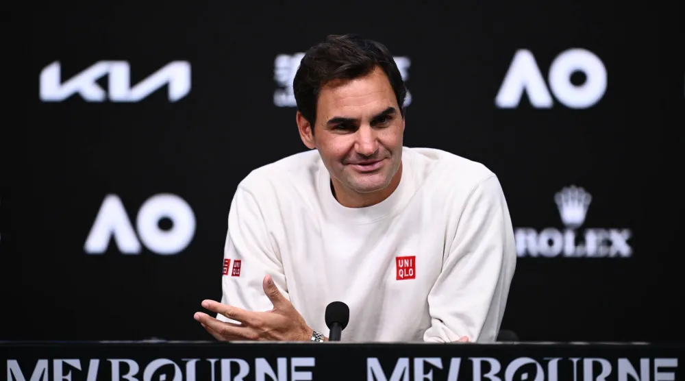 فيدرر: منافسة ألكاراس وسينر أضافت طاقة جديدة للتنس