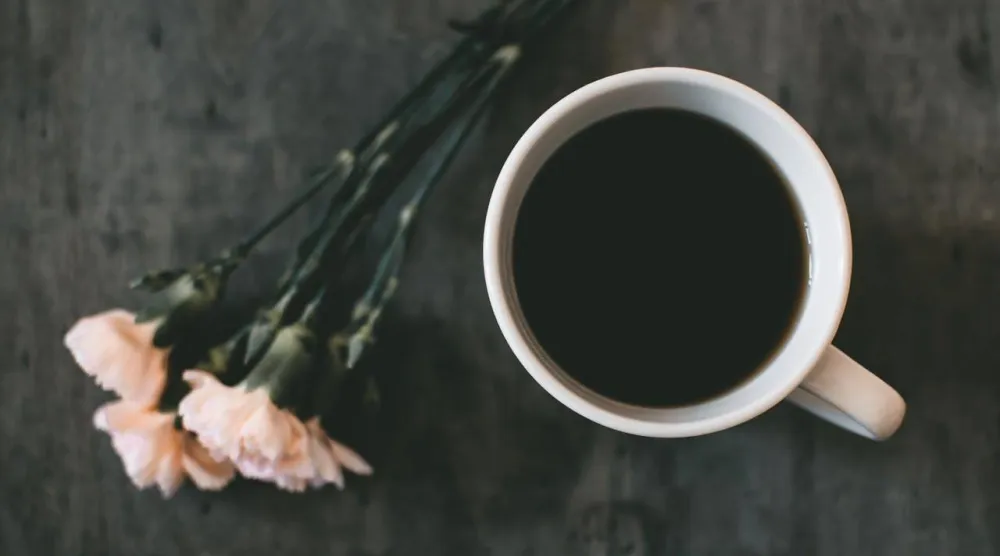 تُظهر القهوة السوداء فوائد مفاجئة تتعلّق بتقليل معدلات الوفاة بشكل عام (بكسلز)