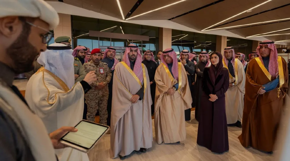 الأمير بدر بن عبد الله بن فرحان لدى افتتاحه توسعة المطار الدولي (الهيئة الملكية لمحافظة العلا)