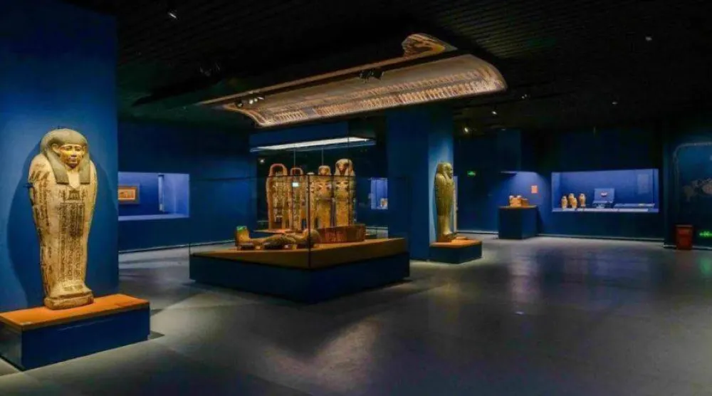 المعارض الأثرية المصرية اجتذبت أرقاماً قياسية للزوار في الخارج (وزارة السياحة والآثار)