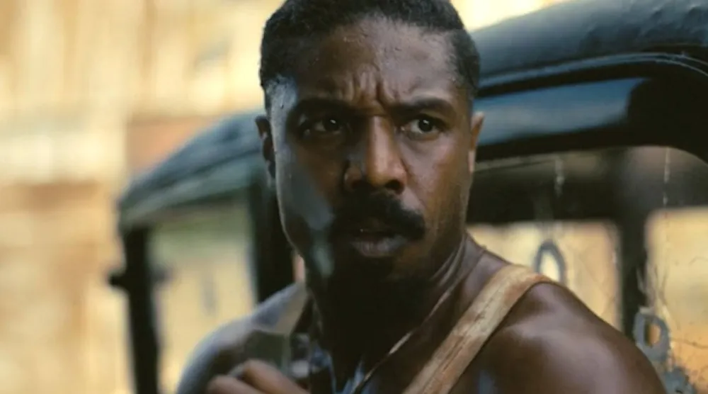 مايكل ب. جوردان في «خاطئون» (وورنر)
