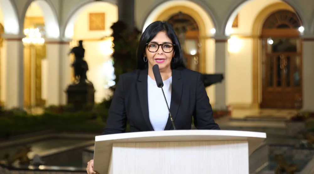 الرئيسة الفنزويلية بالوكالة ديلسي رودريغيز خلال مؤتمر صحافي في مارس 2019 (أرشيفية - د.ب.أ)