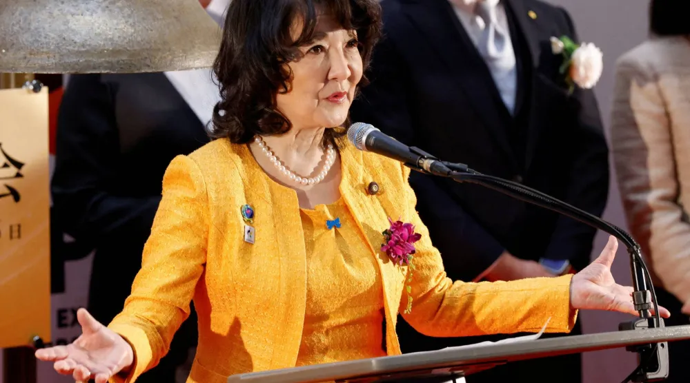 وزيرة المالية اليابانية ساتسوكي كاتاياما في مناسبة سابقة بمقر البورصة اليابانية في العاصمة طوكيو (رويترز)