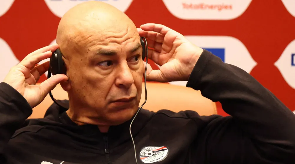 حسام حسن المدير الفني لمنتخب مصر (رويترز)