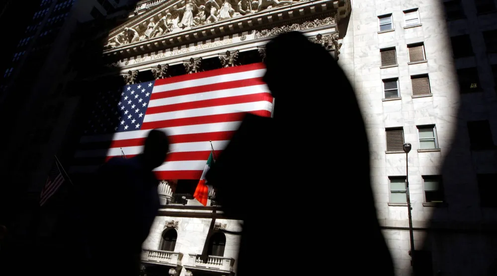 الواجهة الخارجية لبورصة نيويورك (رويترز)