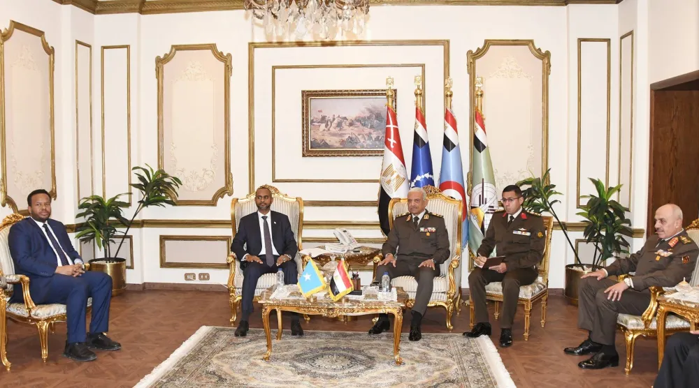 مشاورات عسكرية بين مصر والصومال العام الماضي في القاهرة (المتحدث العسكري)