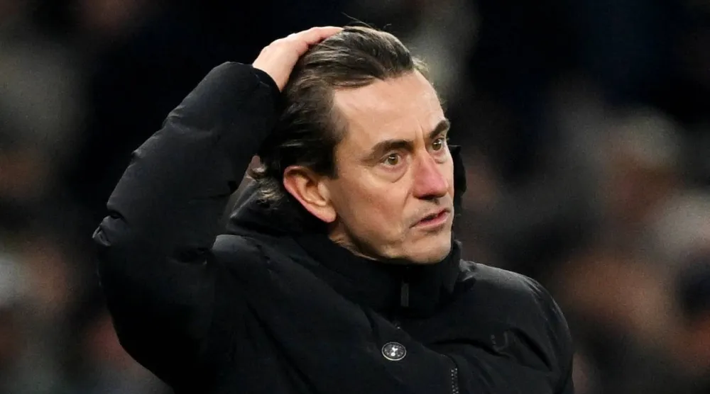 توماس فرانك المدير الفني لفريق توتنهام الإنجليزي (أ.ب)