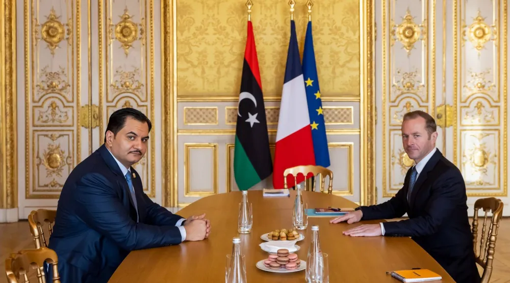 لقاء صدام حفتر مع المبعوث الخاص لرئيس فرنسا (الجيش الوطني)