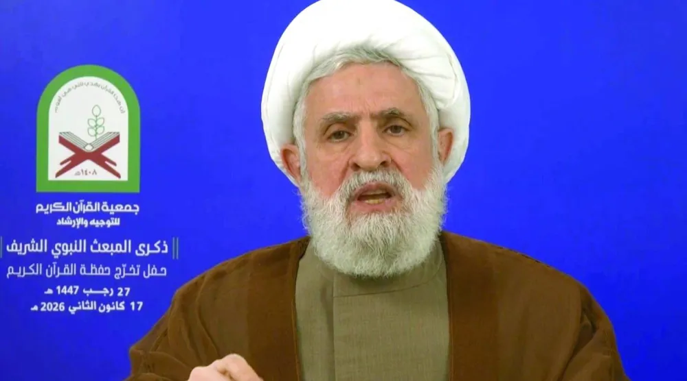 الأمين العام لـ«حزب الله» نعيم قاسم يتحدث في خطاب متلفز أمس (إعلام حزب الله)