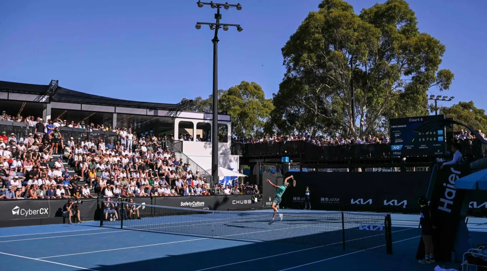 دورة أستراليا تشهد إقبالاً جماهيرياً غفيراً (أ.ف.ب)