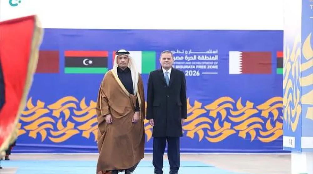 الدبيبة والشيخ محمد بن جاسم آل ثاني قبيل اجتماعهما في مصراتة 18 يناير (مكتب الدبيبة)