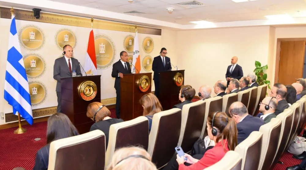 وزراء خارجية مصر وقبرص واليونان في مؤتمر صحافي بالقاهرة (الخارجية المصرية)