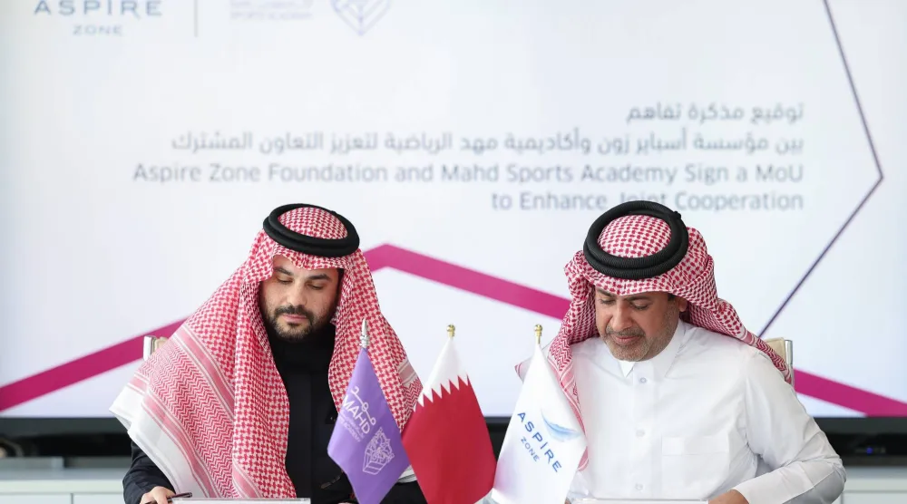 تمت مراسم توقيع الاتفاقية بين الرئيس التنفيذي لأكاديمية مهد الرياضية عبد الله بن فيصل حماد وعبد الله بن ناصر النعيمي الرئيس التنفيذي لمؤسسة أسباير زون بالإنابة (الشرق الأوسط)