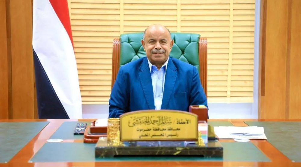 عضو مجلس القيادة الرئاسي اليمني محافظ حضرموت سالم الخنبشي (الشرق الأوسط)
