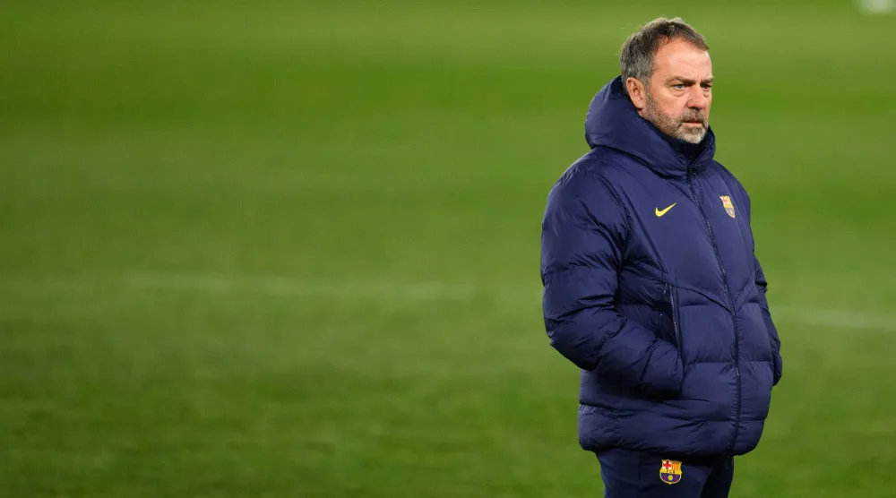 الألماني هانسي فليك مدرب برشلونة (إ.ب.أ)