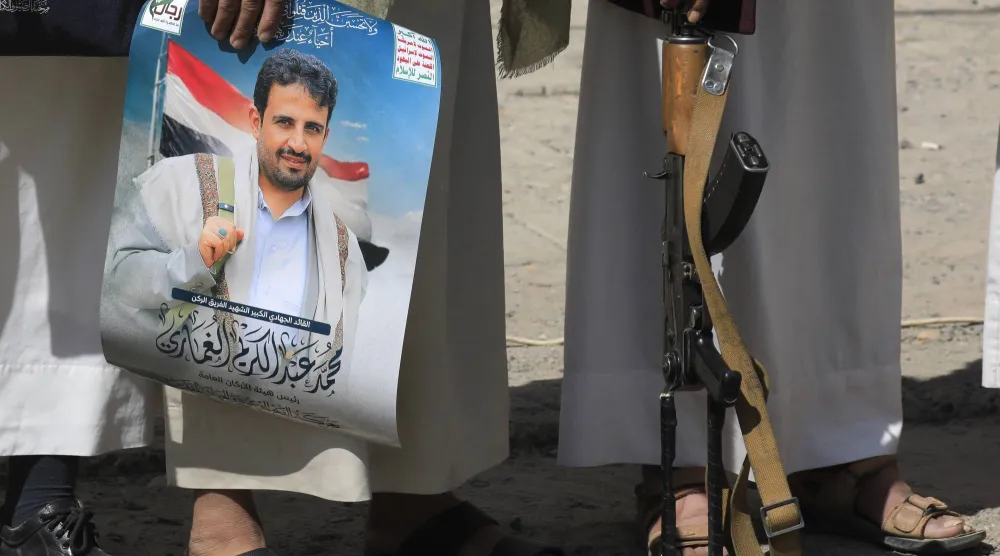 الحوثيون أقروا بمقتل رئيس أركانهم محمد الغماري ويتكتمون على مصير قادة آخرين (إ.ب.أ)