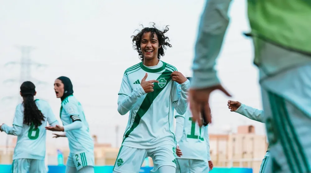 «كلاسيكو» الأهلي والهلال المواجهة الأبرز (نادي الأهلي)